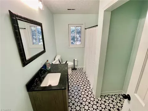 4122 Potomac Dr, Trinity, NC 27370 photo 9