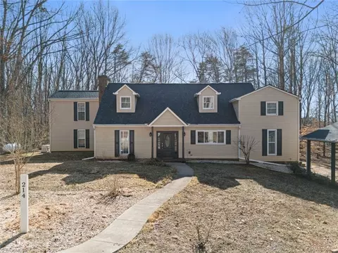 214 Abbey Ln, Mocksville, NC 27028