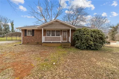 3013 Pleasant Ridge Rd, Summerfield, NC 27358