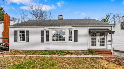 2808 Masonic Dr, Greensboro, NC 27403