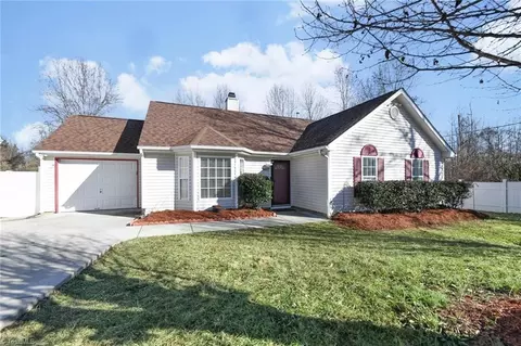 3607 Jerome Dr, Greensboro, NC 27406