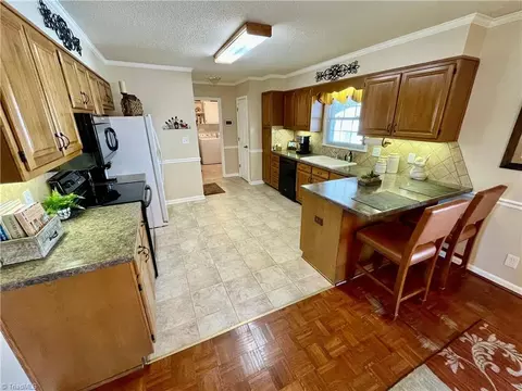111 Winchester Ct, Trinity, NC 27370 photo 8