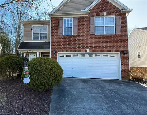 986 Peachtree Meadows Cir, Kernersville, NC 27284