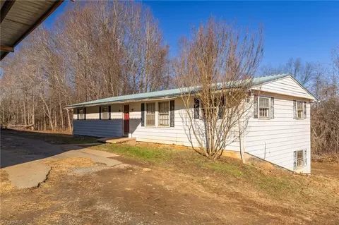 1100 Washburn Rd, Madison, NC 27025