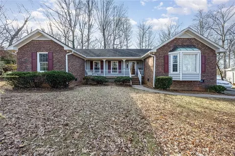 5713 Buddingwood Dr, Greensboro, NC 27409