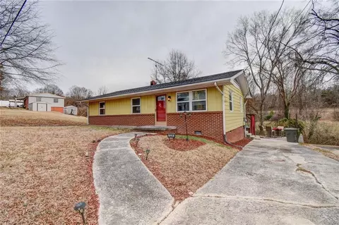 1226 Irving Ave, Eden, NC 27288