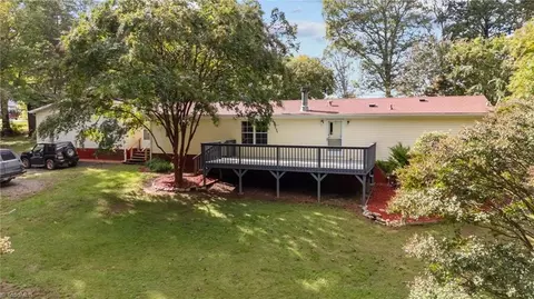 648 Mountainview Rd, King, NC 27021 photo 5