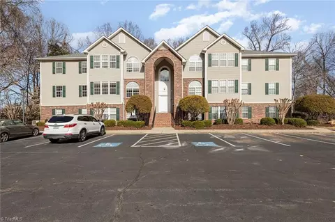 211 Timberline Ridge Ct, Winston Salem, NC 27106