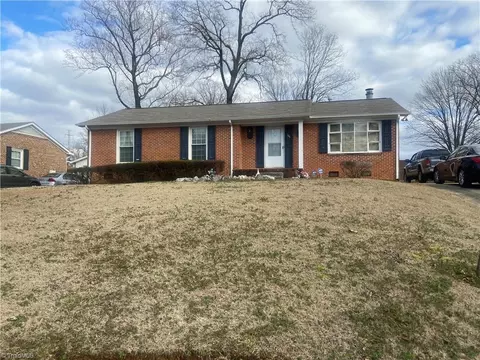 1811 Starlight Dr, Greensboro, NC 27407