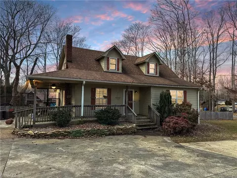 359 Eastern Randolph Rd, Ramseur, NC 27316