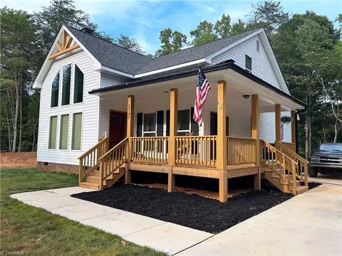 1747 S Nc Highway 66, Westfield, NC 27053