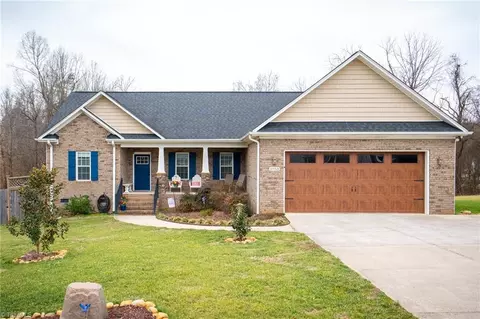 5953 Fred East Ln, Pleasant Garden, NC 27313
