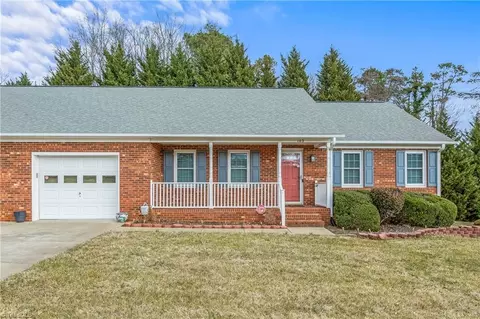 103 Forrest Glenn Ct, King, NC 27021