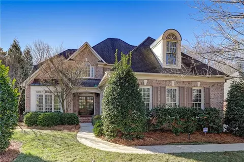 2421 N Beech Ln, Greensboro, NC 27455