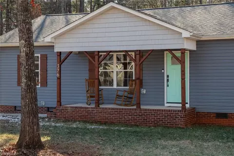 376 Floyd St, Denton, NC 27239 photo 2