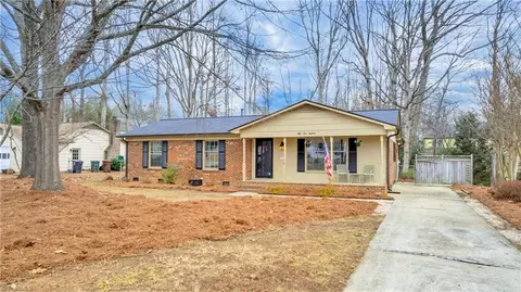 5418 Ropley Dr, Greensboro, NC 27455