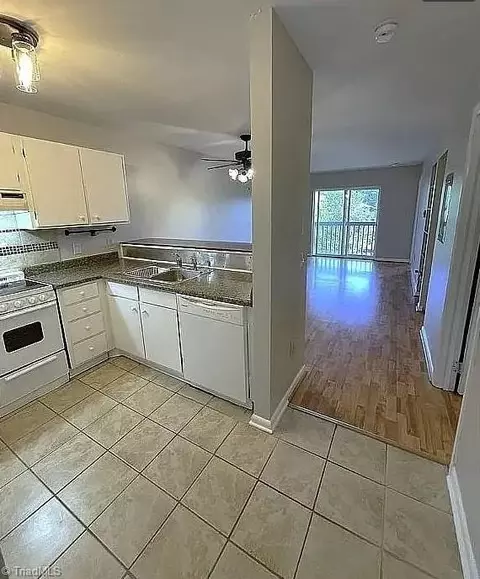 523 Meadowview Dr, Boone, NC 28607 photo 3