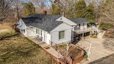 1579 Greensboro Street Ext, Lexington, NC 27295