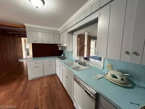 Kitchen - 154 Manor Ridge Rd E, Elkin, NC 28621 photo 1 of 4