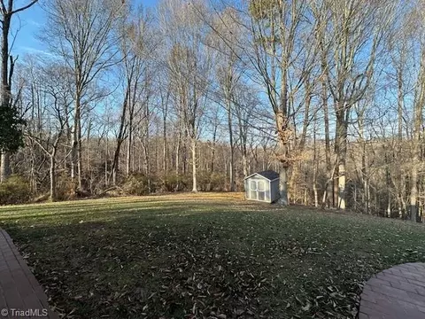 Exterior - 154 Manor Ridge Rd E, Elkin, NC 28621 photo 5 of 8