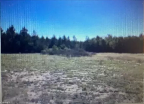 612 Paschal Rd, Yanceyville, NC 27379