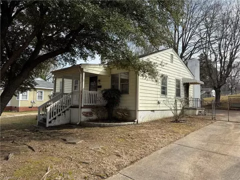 506 Clover Dr, High Point, NC 27262