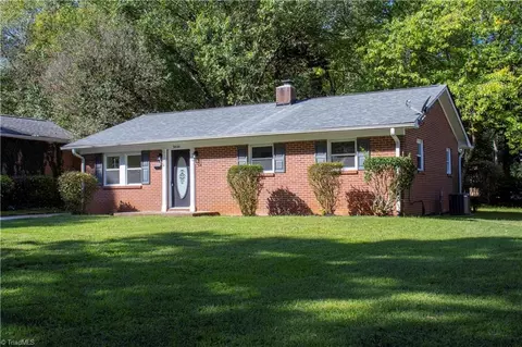 3020 Fleet St, Winston Salem, NC 27127