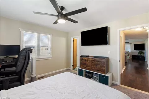 Bedroom - 25 Lambeth Dr, Thomasville, NC 27360 photo 2 of 5
