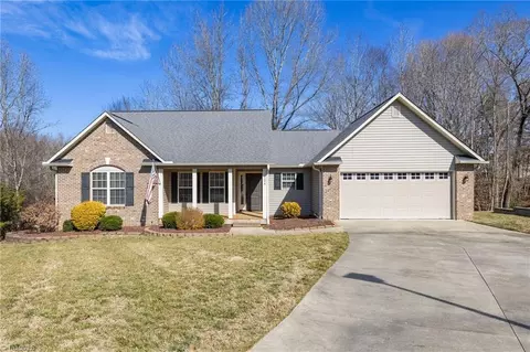 104 Mae Matilda Ct, Archdale, NC 27263