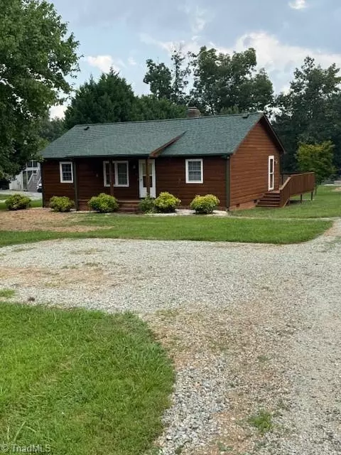 1018 Lakeview Dr, Cedar Grove, NC 27231