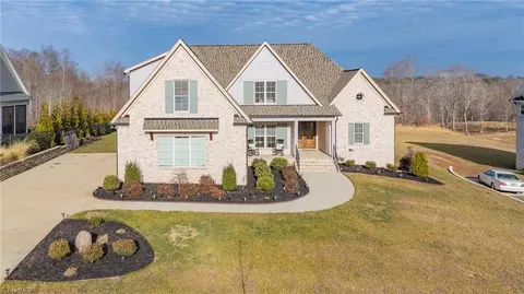 2005 Bob Jessup Dr, Greensboro, NC 27455