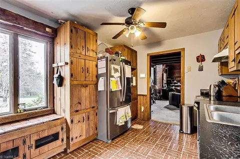 Kitchen - 4185 Roy Farlow Rd, Trinity, NC 27370 photo 2 of 5