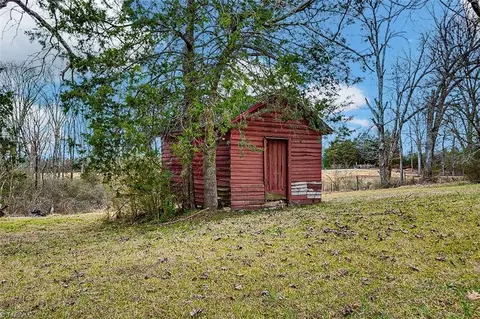 Exterior - 4185 Roy Farlow Rd, Trinity, NC 27370 photo 8 of 12