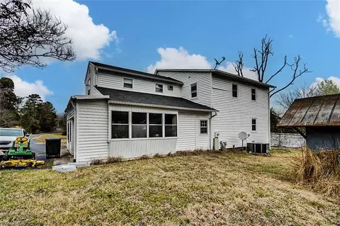 Exterior - 4185 Roy Farlow Rd, Trinity, NC 27370 photo 5 of 12