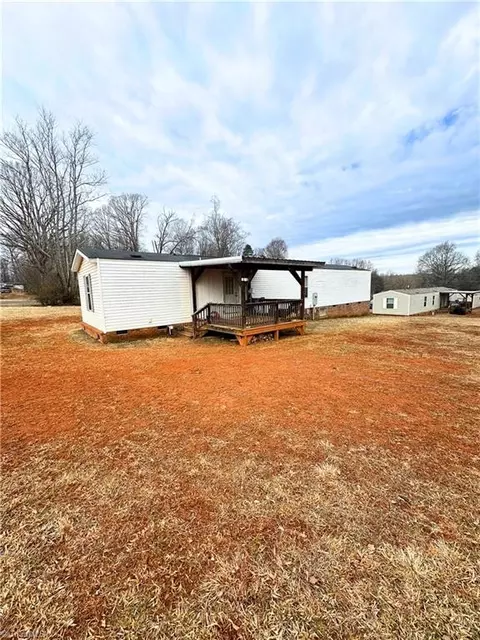 190 James Rd, Advance, NC 27006 photo 2