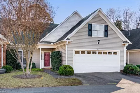 541 Sherwood Hills Dr, Winston Salem, NC 27104
