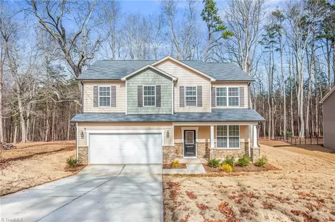 2559 Wallingford Rd, Winston Salem, NC 27101