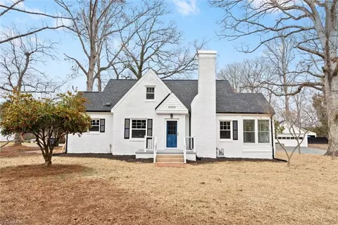 2225 Polo Rd, Winston Salem, NC 27106