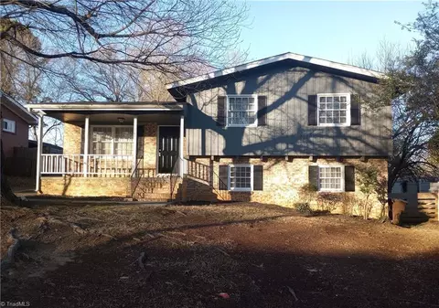1702 Meadowview Rd W, Greensboro, NC 27403