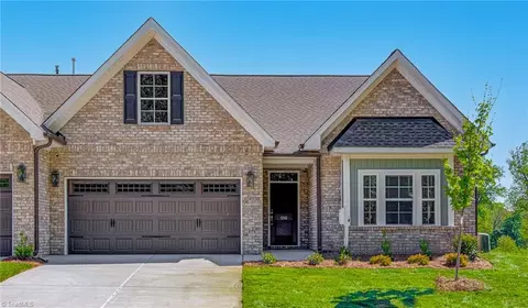 1061 Stowe St, Burlington, NC 27215