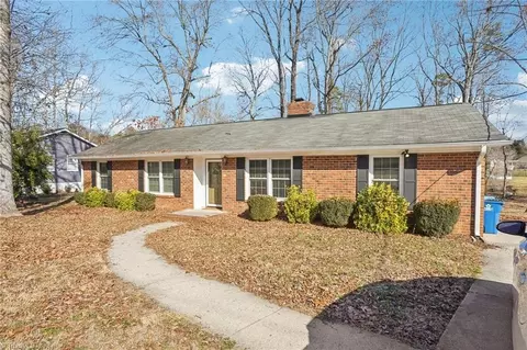 4331 Kimmeridge Rd, Greensboro, NC 27406