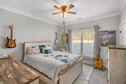 Bedroom - 142 Eagle Ln, Lexington, NC 27295 photo 10 of 11