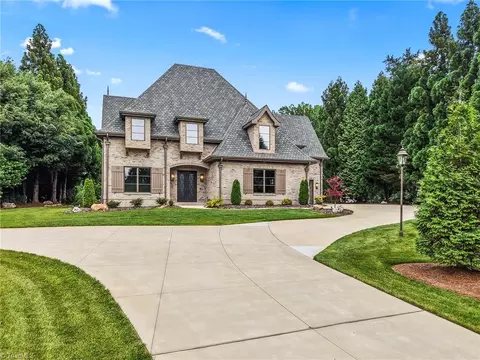 4009 Rolling Knoll Cv, Winston Salem, NC 27106