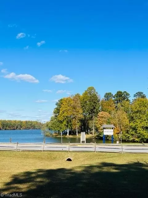 1218 Brookdale Ave, High Point, NC 27265