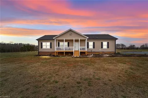 117 Hinshaw Shop Rd, Liberty, NC 27298