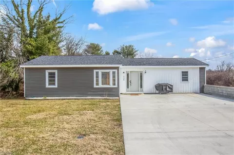 536 Allred Mill Rd, Mount Airy, NC 27030