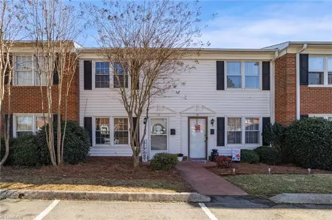 311 Salisbury St #27, Kernersville, NC 27284