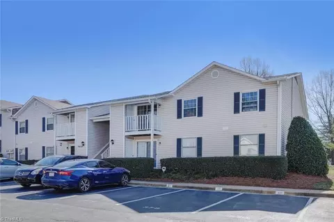 5637 Hornaday Rd #F, Greensboro, NC 27409