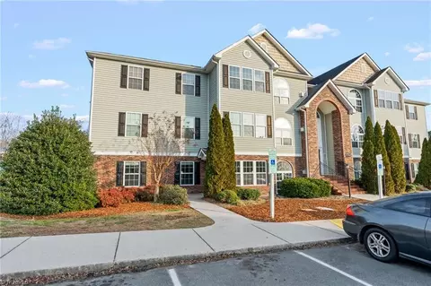 3761 Holmes Creek Pl #101, Winston Salem, NC 27127