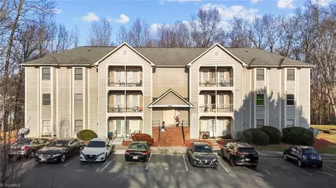 702 Glendale Dr #F, Greensboro, NC 27406